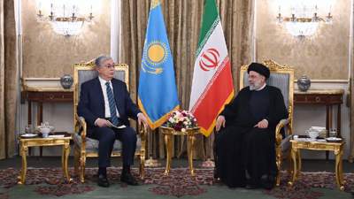 президенты Казахстана и Ирана на встрече