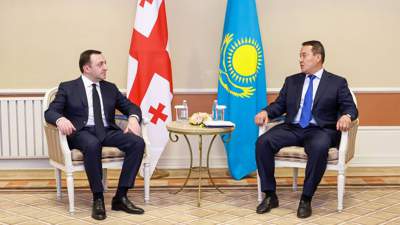 Смаилов и Гарибашвили провели встречу в Алматы