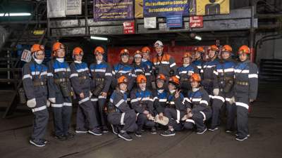 Жены горняков посетили рабочие места на шахте АО "АрселорМиттал Темиртау"