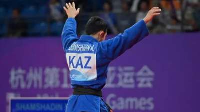 Какое место Казахстан занимает в медальном зачете на Азиатских играх 