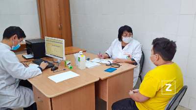 Казахстан одобрил вакцину для подростков
