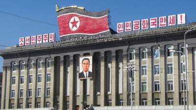 Сестра Ким Чен Ына назвала президента США "стариком без будущего"