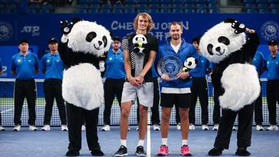 Александр Зверев стал чемпионом турнира ATP-250 в Китае. Видеообзор финального матча 