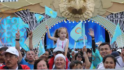 В Казахстане из перечня праздничных дать исключат все профессиональные праздники