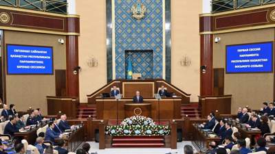 Ерлан Карин выделил семь ключевых месседжей из выступления президента в Парламенте