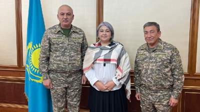 Министр обороны встретился с председателем Комитета солдатских матерей, фото - Новости Zakon.kz от 06.10.2022 18:00