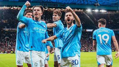 "Манчестер Сити" второй год подряд признали лучшим футбольным клубом