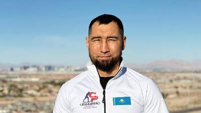 казахстанский боксер