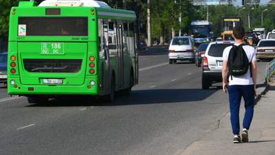 Мужчина угрожал ножом в автобусе в Алматы