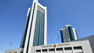 Казахстан Парламент регламент поправки