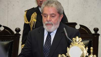 Президент Бразилии Лула да Силва вернулся в президентский дворец