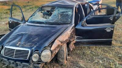 Машина опрокинулась в кювет в Павлодарской области 