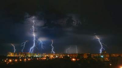 Сильные дожди, гроза и жара до +32: синоптики рассказали о погоде в Астане, Алматы и Шымкенте