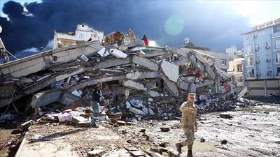 Количество жертв землетрясения в Турции и Сирии превысило 7800 человек