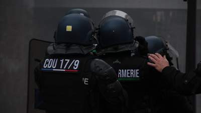 полиция в Париже