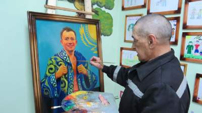 Осужденный в Казахстане нарисовал портрет Геннадия Головкина 