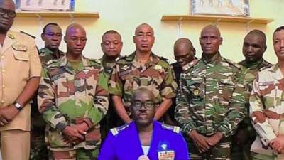 Мятежники Нигера потребовали Францию вывести войска из страны через три дня 