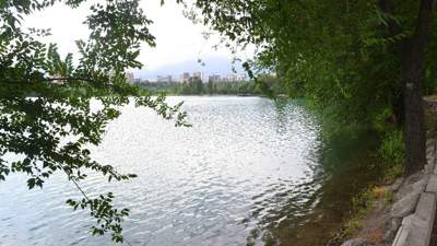 Озеро Сайран вновь наполнили водой в Алматы
