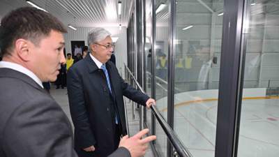 Президент Талдықорғандағы жаңадан салынған Jetysu Аrena жабық мұз айдынын аралады