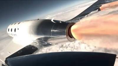 Первый коммерческий рейс в космос совершила Virgin Galactic