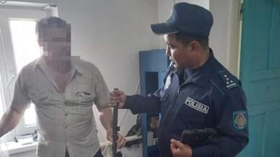 Более 50 единиц незарегистрированного оружия изъяли полицейские в Туркестанской области, фото - Новости Zakon.kz от 11.03.2023 14:27