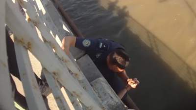 Талдыкорганка пыталась сброситься с моста