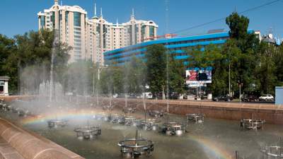 Санврачи предупредили казахстанцев об опасности купания в фонтанах