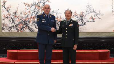 Министр обороны Руслан Жаксылыков принимает участие в работе Сяншаньского форума в Китае