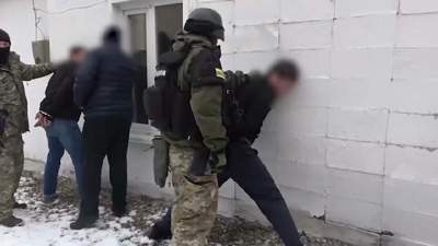 Спецоперация по задержанию вымогателей прошла в Акмолинской области, фото - Новости Zakon.kz от 14.11.2022 09:16