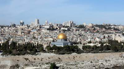 Религиозный скандал из-за плевков разгорелся в Иерусалиме