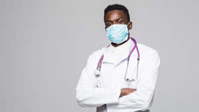 Африка столкнулась с рекордной утечкой врачей за рубеж