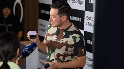 Алматинские журналисты протестировали инновационные складные смартфоны Galaxy Fold4 и Flip4