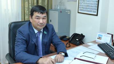 Депутата Азамата Абильдаева исключили из партии "Ак жол"