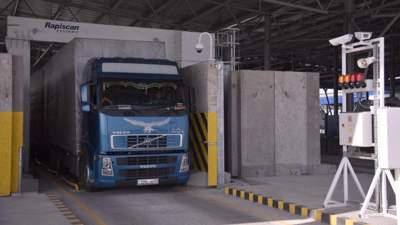 В Казахстане установят плату за пропуск грузовых авто через госграницу