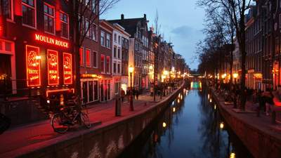 квартал красных фонарей в Амстердаме