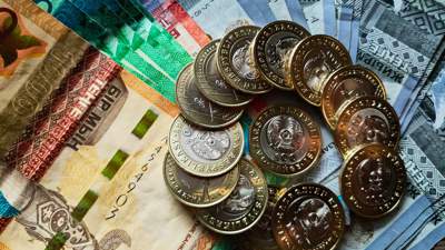 доходы казахстанцев снизились на 13%
