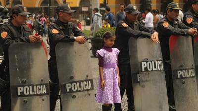 полиция Перу, фото - Новости Zakon.kz от 10.01.2023 13:15