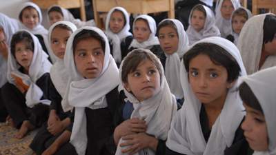 Совбез ООН призвал талибов дать права женщинам