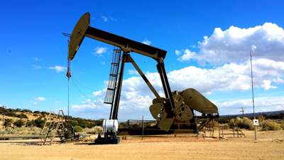 Нефтяные цены колеблются из-за экономики Китая 