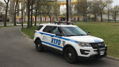 В Нью-Йорке арестован напавший на Салмана Рушди мужчина