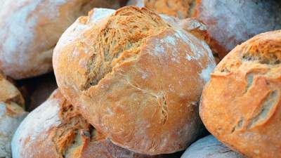 Министр торговли сравнил цены на хлеб в Казахстане и Узбекистане