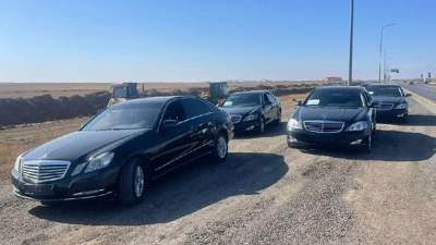 Управделами президента Казахстана передал акиматам двух новых областей 13 автомашин