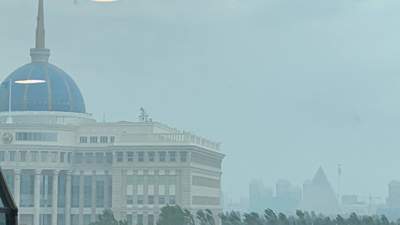 Левый берег Астаны накрыл густой дым, фото - Новости Zakon.kz от 19.06.2023 16:54