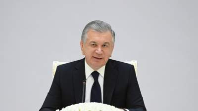 президент Узбекистана выступает с посланием народу