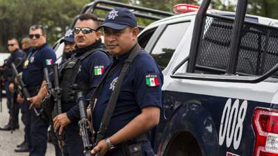 В Мексике вооруженные люди застрелили мэра города