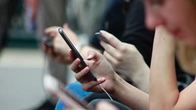 Контрмеры против контрабанды смартфонов: почему лучше пользоваться легальными гаджетами