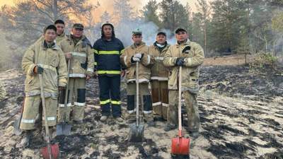 МЧС опубликовало фотографии пожарных с Абайской области