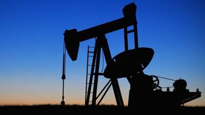 Нефтяные цены обвалилась после повышения ставки ФРС