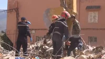 Иностранные спасатели прибыли в Марокко после мощного землетрясения