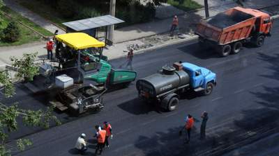 Досаев пригрозил компаниям, занимающимся ремонтом дорог в Алматы